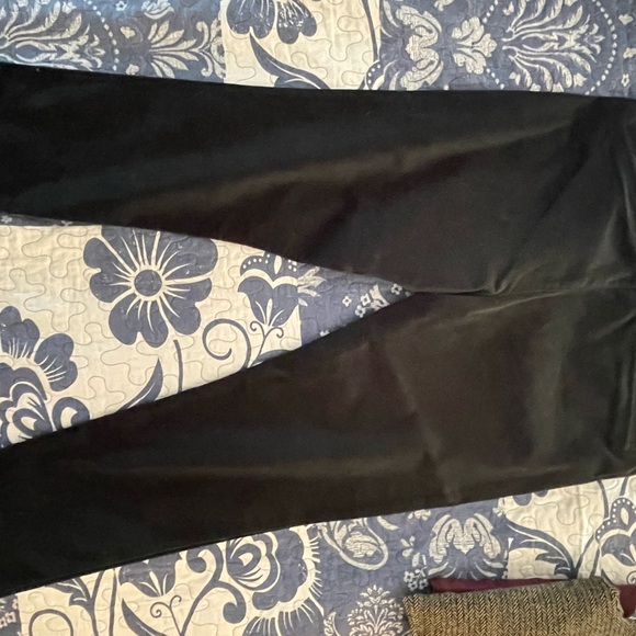 Velvet green pants with pockets. Brand new - Picture 7 of 10